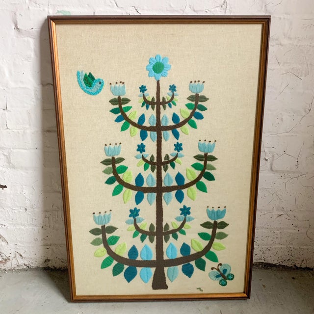 Large Vintage Blue Tulip Tree of Life Crewel Embroidery Bird Butterfly MCM Danish Modern For Sale In Baltimore - Image 6 of 8