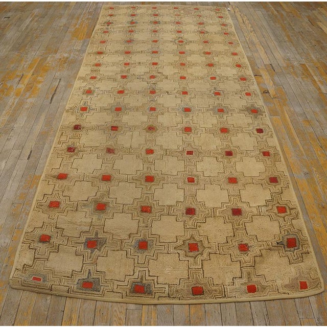 Antique American Hooked rug, size: 4' 0'' x10' 10''. American Hooked Hallway Runner Ivory 1900s Wool Antique Rug, Circa...