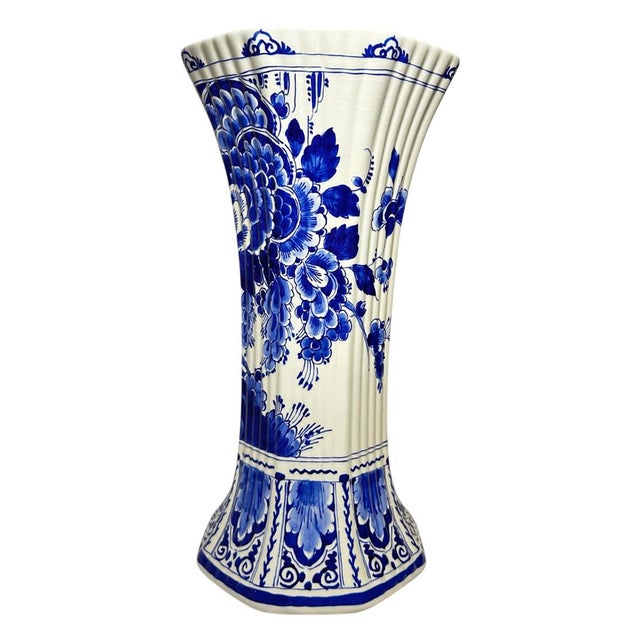 Large Vintage Hand-Painted Trumpet Vase by W.G. Andringa for Royal Delft, 1977 For Sale - Image 6 of 17