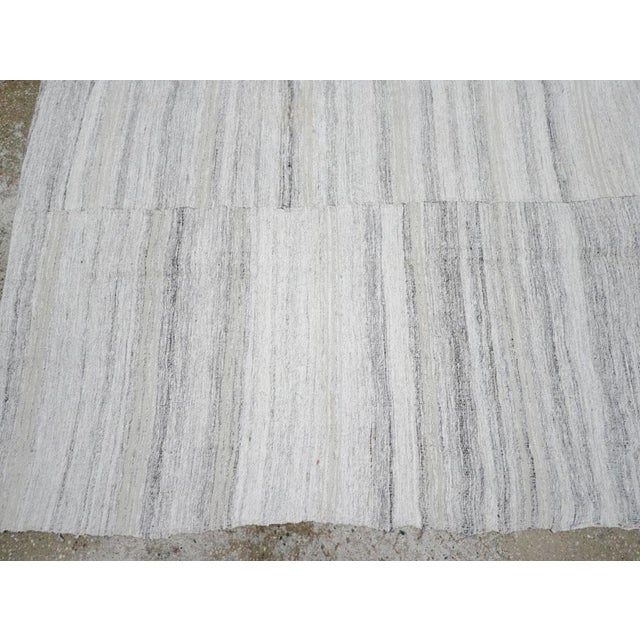 Textile Galerie Shabab Collection Mid-20th Century Handmade Turkish Flatweave Kilim Accent Rug For Sale - Image 7 of 10