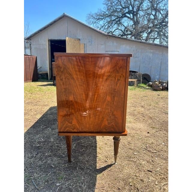 1940s 1940s French Art Deco Burl Walnut Sideboard / Buffet For Sale - Image 5 of 13