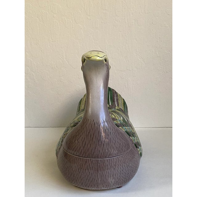 19th Century Chinese Export Style Hand Painted Porcelain Bird Covered Dish For Sale In Seattle - Image 6 of 13