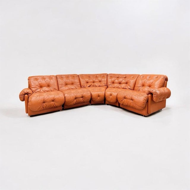Elegant and comfortable corner modular sofa from the 1970s, inspired by the famous Coronado model designed by Afra & Tobia...