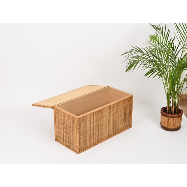 French Riviera Storage Chest in Bamboo and Wicker, Italy, 1970 For Sale - Image 4 of 15