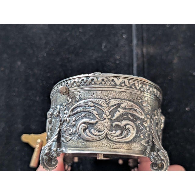 Music Box with Bird, 19th Century For Sale - Image 5 of 12