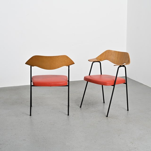 Airborne Model 675 Armchairs by Robin and Lucienne Day for Airborne, 1950s, Set of 2 For Sale - Image 4 of 16