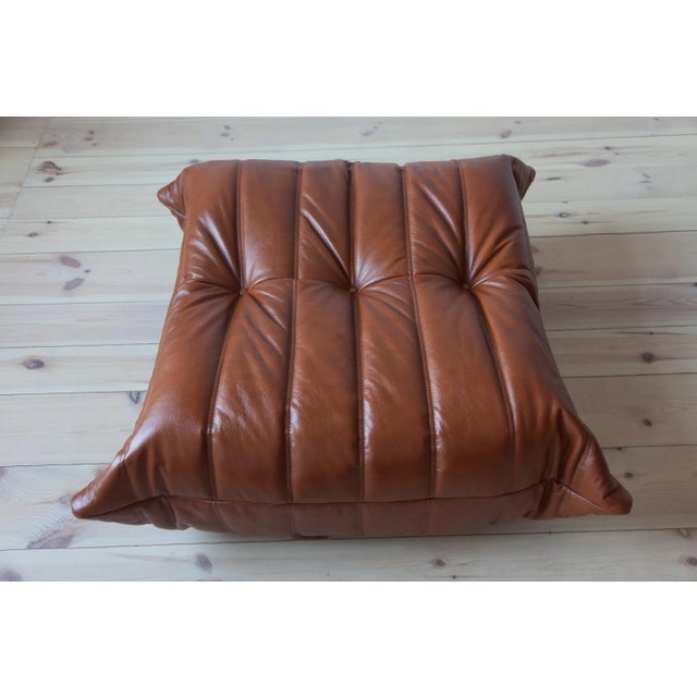 This Togo has been reupholstered with new foam and high-quality new fabric, keeping its inner structure giving the item...