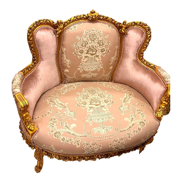 Romantic French Louis XV Loveseat With Rose Pink Damask Upholstery & Gilded Frame For Sale