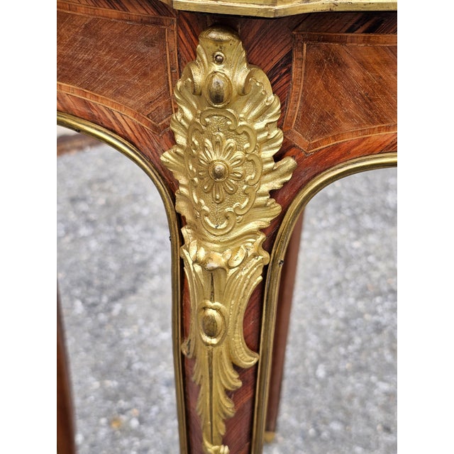 Haentges Freres Attributed Gilt-Bronze and Kingwood Tulipwood Inlaid Gueridon. Paris, Circa 1890s For Sale - Image 9 of 12
