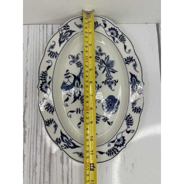 Blue Danube 1980's Blue Danube 12 in X 8.5 In. Oval Serving Platter For Sale - Image 4 of 6