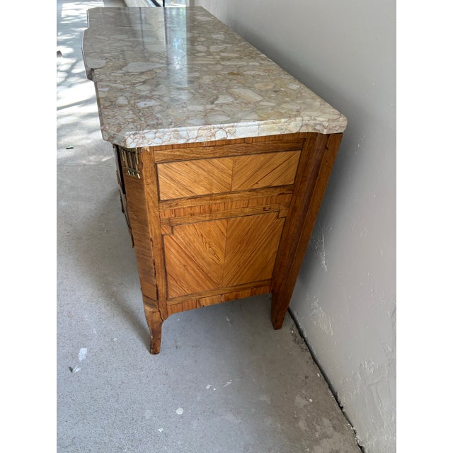 Louis XV Period Kingwood Parquetry Commode With Breche Marble Top, 18th Century For Sale - Image 9 of 9