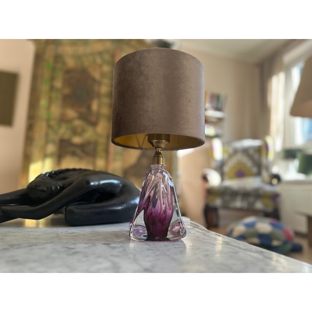 Mid-Century Modern Mid-Century Modern Crystal Table Lamp with Amethyst Base from Val Saint Lambert, 1955 For Sale - Image 3 of 18