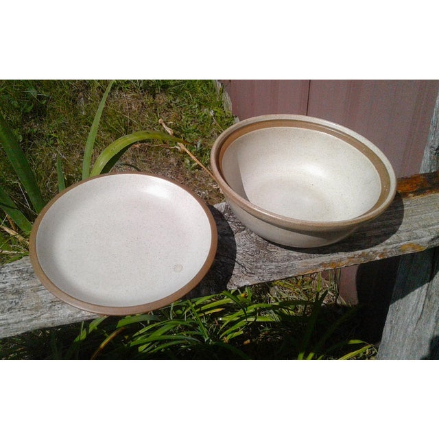 Rare MCM Heath Sausalito Ceramic Pottery Covered Deep Dish Cream w Tan Rings A rare Mid Century Modern Heath of Sausalito...