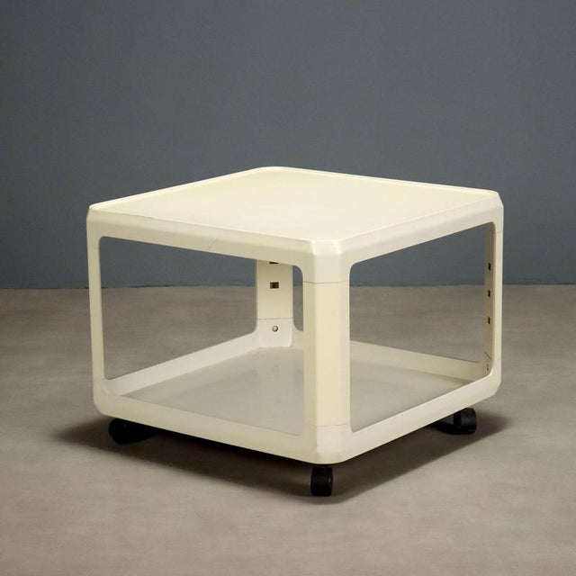 White Coffee table by Alberto Rosselli for Kartell, 1970s For Sale - Image 8 of 8