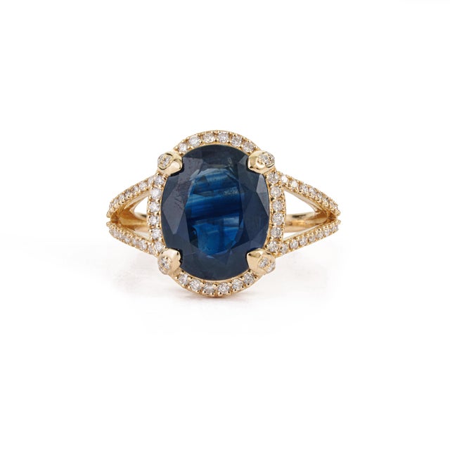 VR Jewels Royal 6.11ct Blue Sapphire Diamond Split-Shank Halo Ring Size 7 in 14k Gold For Sale - Image 4 of 17