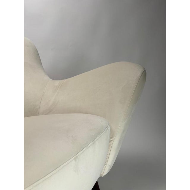 Perla Lounge Chairs in White Fabric by Guglielmo Veronesi, Italy, 1950s, Set of 2 For Sale - Image 4 of 9