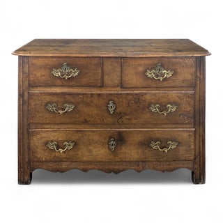 Chest of Drawers in Walnut, 18th Century For Sale