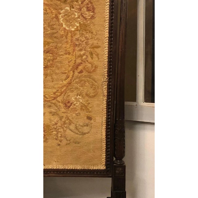 French Louis XVI Carved Oak Fireplace Screen For Sale In Atlanta - Image 6 of 7