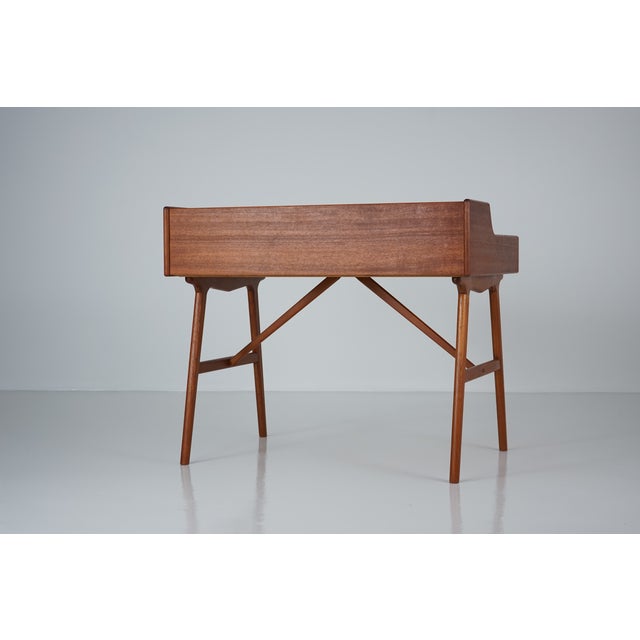 Brown Danish Model 64 Desk in Teak by Arne Wahl Iversen for Vinde Möbelfabrik, 1960 For Sale - Image 8 of 18