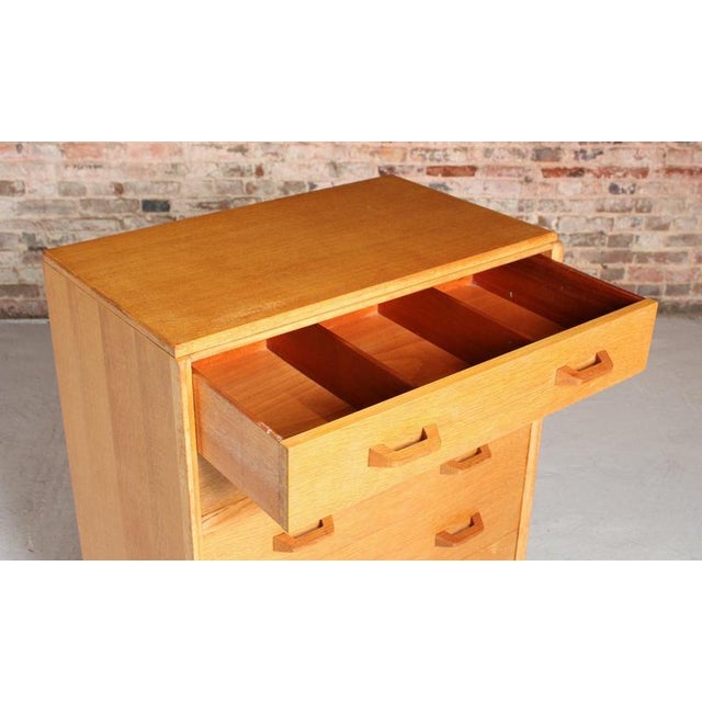 Wood Mid-Century Oak Brandon Chest of Drawers from G-Plan, 1950s For Sale - Image 7 of 11