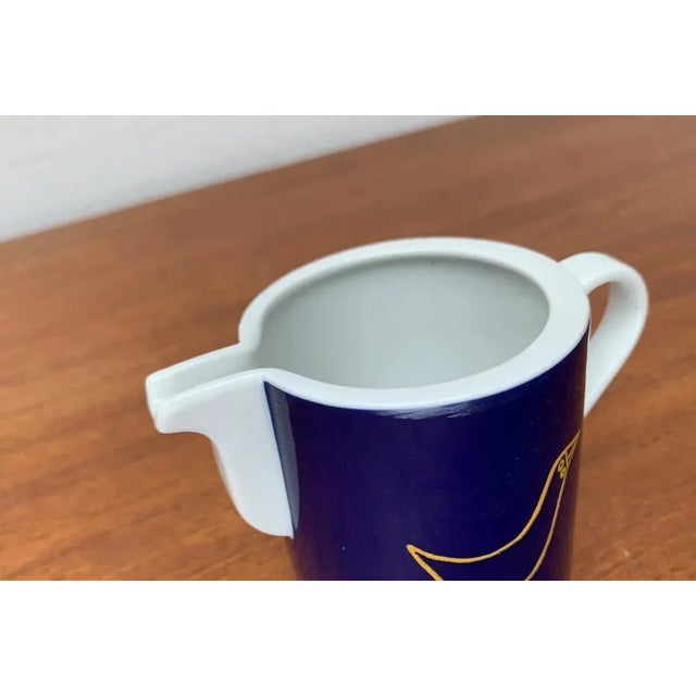 Postmodern German Flying Objects Series Milk Jug by David Palterer and Sieger Design for Arzberg, 1990s For Sale - Image 10 of 12