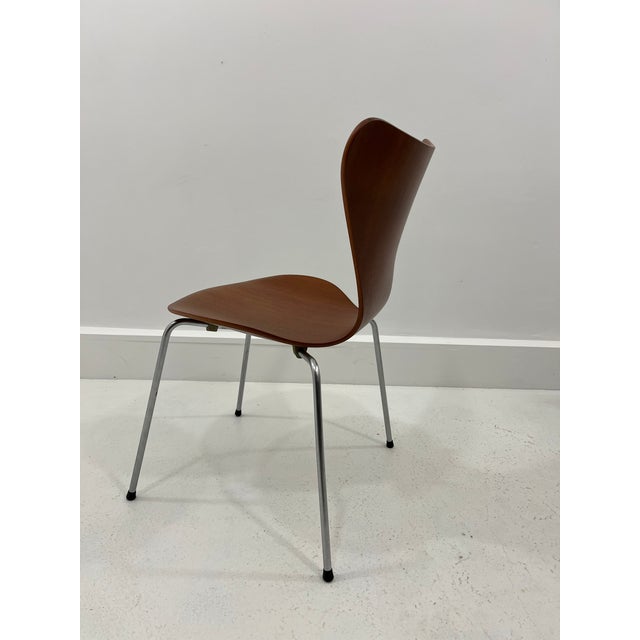 Brown Model 3107 Chairs in Teak by Arne Jacobsen for Fritz Hansen, 1960s, Set of 4 For Sale - Image 8 of 14