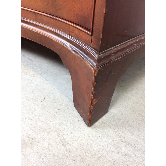 Mid Century Georgian Style Lowboy Dresser With Bowfront Design and 9 Drawers For Sale - Image 13 of 18