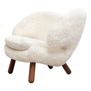 Modern Pelican Chair in Sheepskin Upholstery from Finn Juhl, Denmark, 2000s For Sale