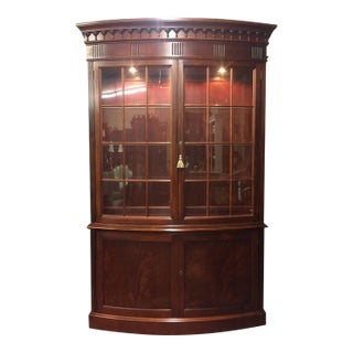 Vintage Hickory Chair China Cabinet, Winterthur Collection For Sale