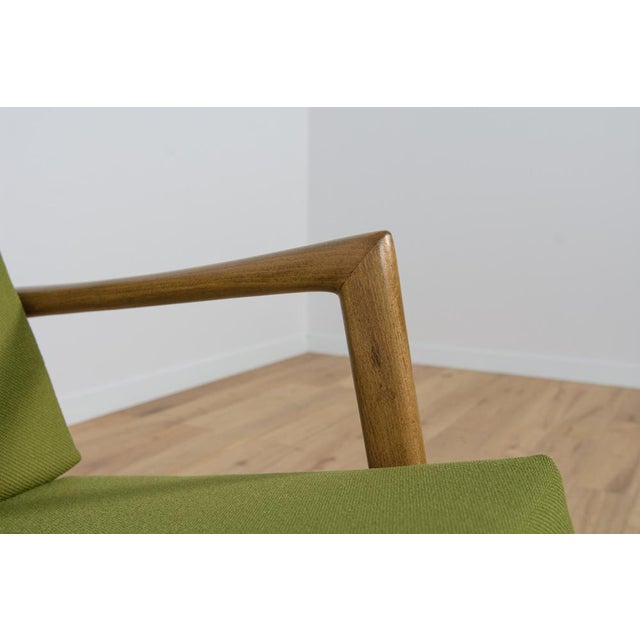 Model 300-139 Armchair from Swarzędz Factory, 1960s For Sale - Image 10 of 18