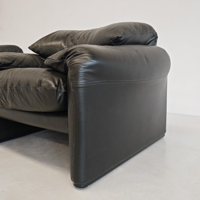 Maralunga Armchairs in Black Leather, 1980s, Set of 2 For Sale - Image 9 of 18