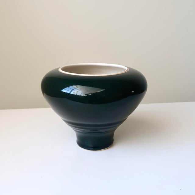 Contemporary Signed 1990s Post Modern Hunter Green Sculptural Ribbed Bulbous Vessel With a Tapered Pedestal Foot For Sale - Image 3 of 15