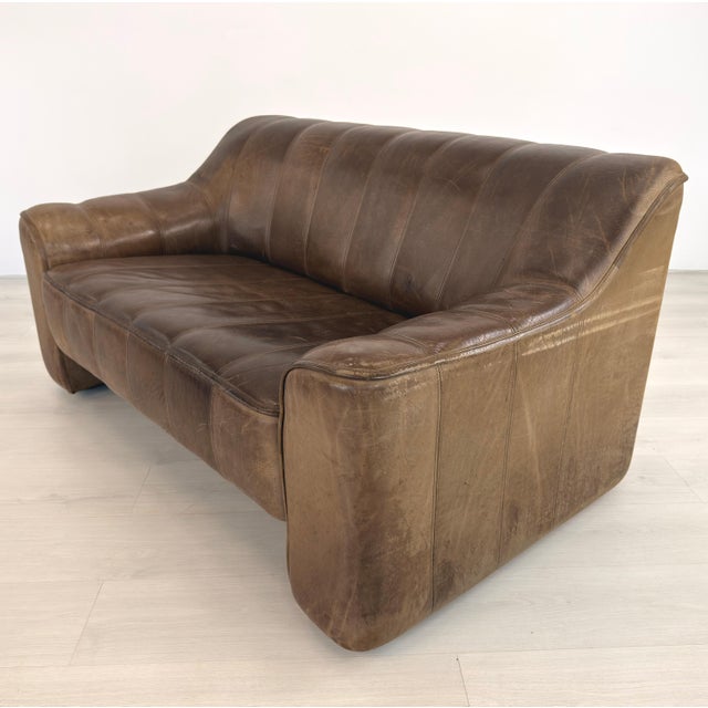 Mid-Century Modern De Sede Ds 44 Two-Seat Leather Sofa For Sale - Image 3 of 14