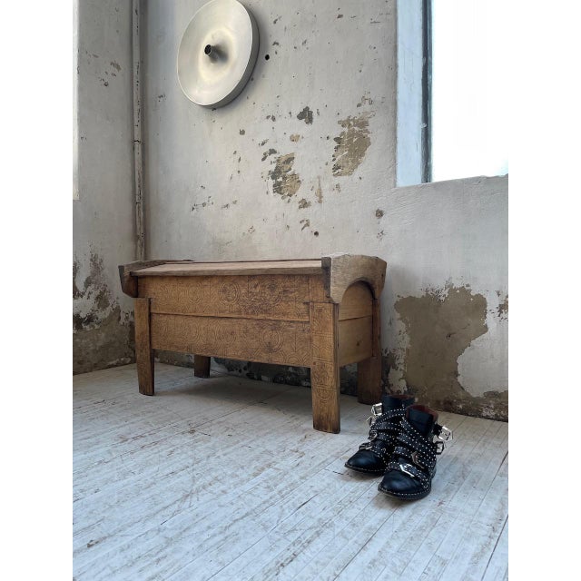 Popular Art Shepherds Chest, 1900s For Sale - Image 11 of 18