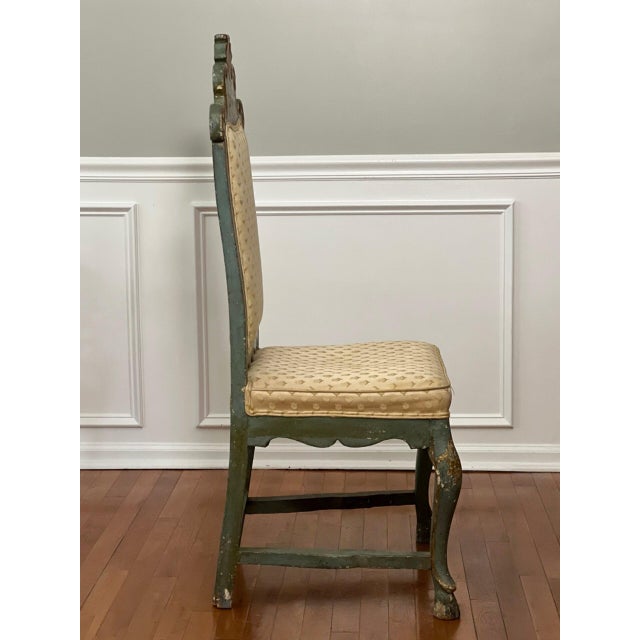 18th Century Hand Carved Italian Rococo Painted and Parcel Gilt Side Chair For Sale In Philadelphia - Image 6 of 16