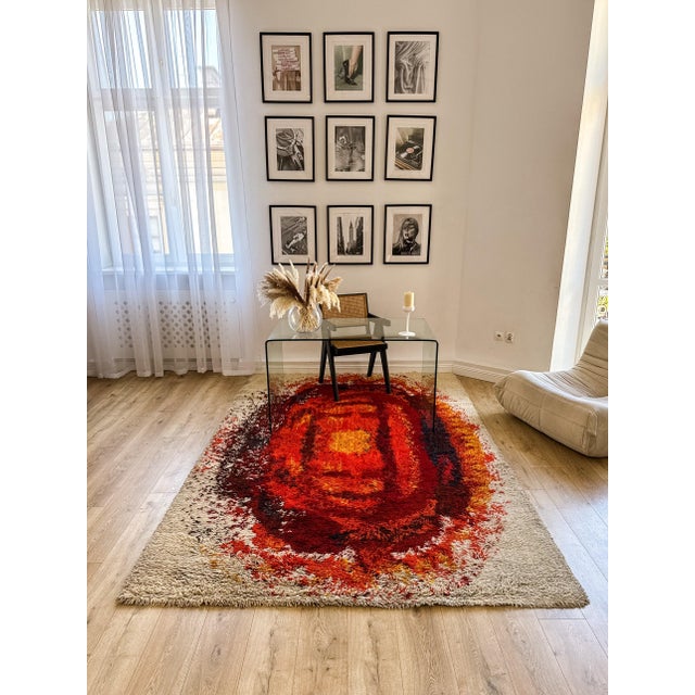 Plastic Large Polish Flame Shag Rug by Zakłady Tkanin Dekoracyjnych Welur, Kietrz, 1970s For Sale - Image 7 of 18