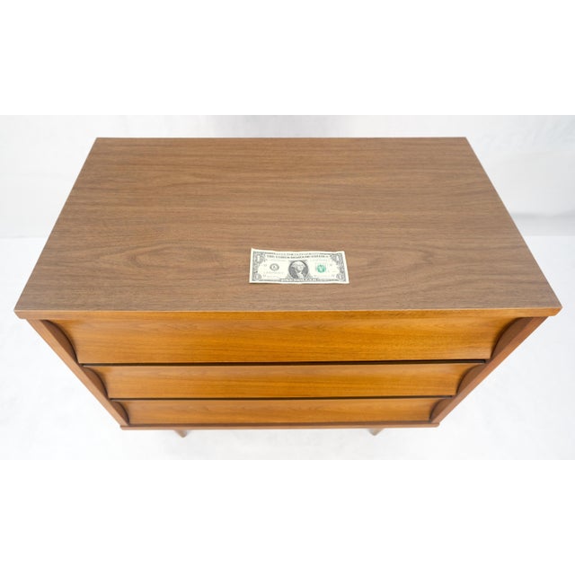 Milo Baughman Compact 3 Drawer Walnut Concave Drawer Front Mid Century Bachelor Chest Dresser For Sale - Image 4 of 16