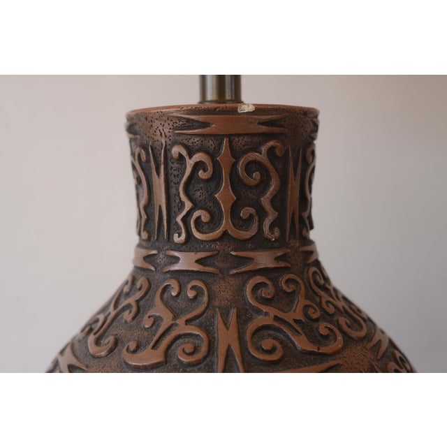 1950s Mid Century Hollywood Regency Ceramic Sgraffito Primitive Art Lamps - A Pair For Sale In San Francisco - Image 6 of 13