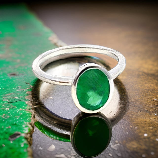 2010s Natural Solitaire Emerald Ring Size 6.5 14k White Gold 2.5 Cts Certified For Sale - Image 5 of 14
