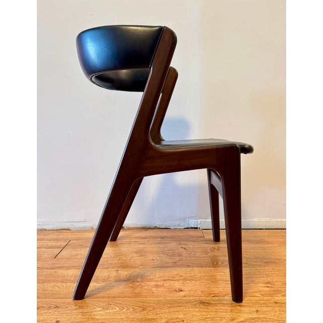 1960s Pair of “Fire” Armchairs Attributed to Kai Kristiansen Danish Modern Teak & Leather Very Good Condition For Sale - Image 9 of 12