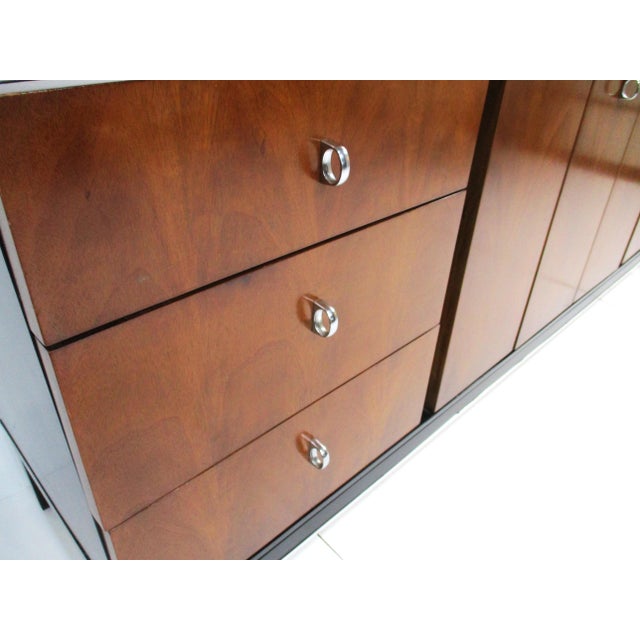 Mid Century Walnut Dresser Credenza by American of Martinsville For Sale In Cincinnati - Image 6 of 16