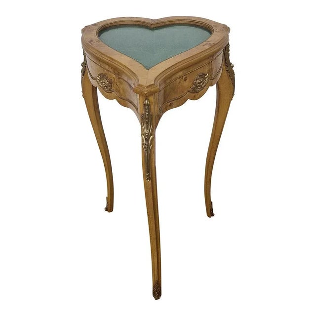 Louis XV Heart-Shaped Display Table, 1980s For Sale - Image 11 of 11