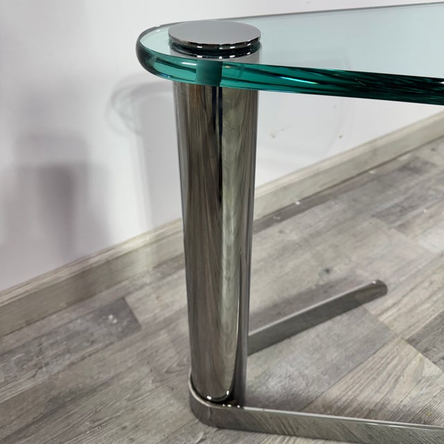 1980s 80s Leon Rosen for Pace Collection Chrome & Glass Wedge Drink Table For Sale - Image 5 of 6