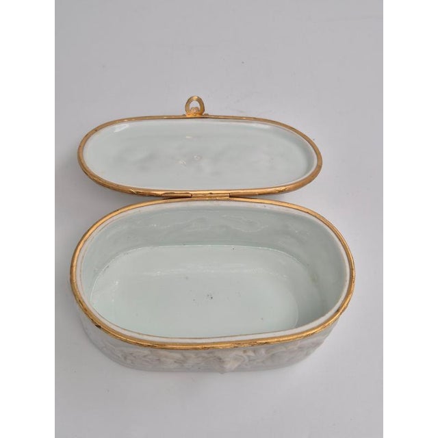 Neo-Classical Bisque Trinket Box with Relief from Limoges For Sale - Image 8 of 10