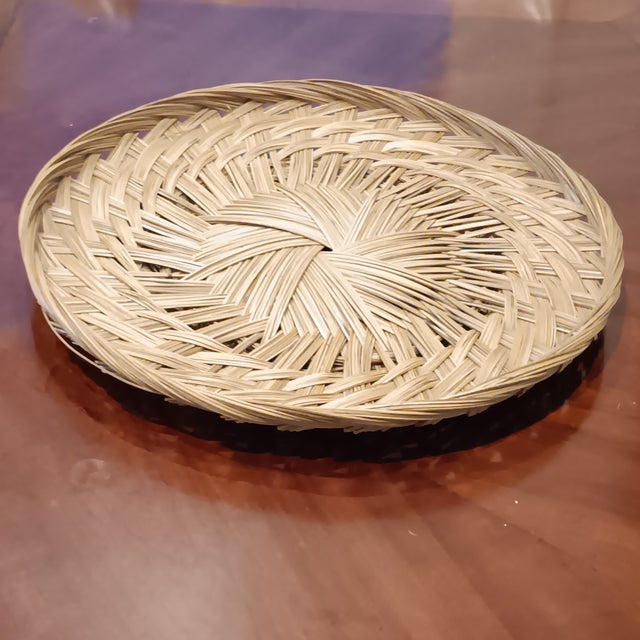 Vintage table top hand woven French Wicker bread, fruit, and vegetable basket/serving tray. Beautiful honey brown and dark...