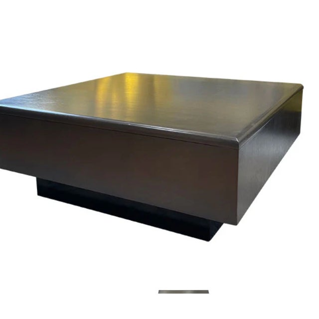 This great oversized vintage coffee table timeless design great for the perfect room.