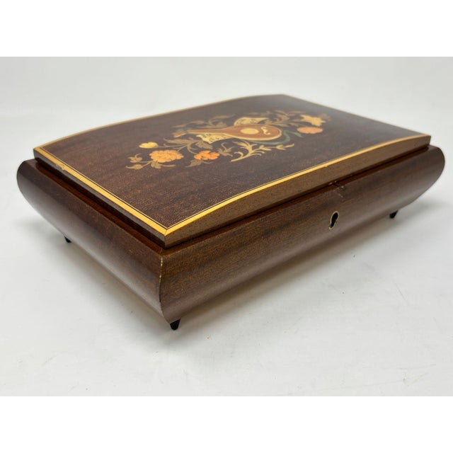 Late 20th Century Vintage Jewelry Music Box Made in Italy by Reuge For Sale - Image 5 of 15