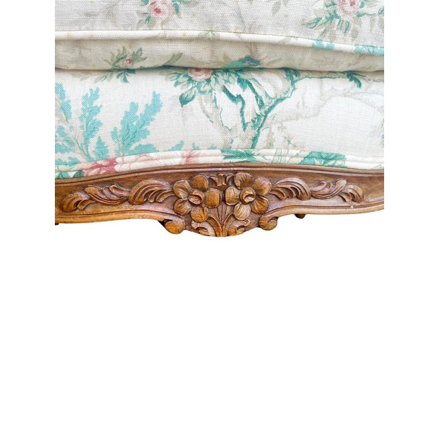 Vintage Pair of Louis XV Style Floral Upholstered Bergère Accent Chairs in English Traditional Style For Sale - Image 10 of 18