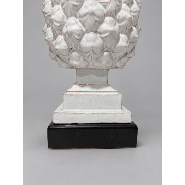 Mid-Century Modern Vintage Italian Mid Century White Glazed Pineapple Form Ceramic Table Lamp For Sale - Image 3 of 10