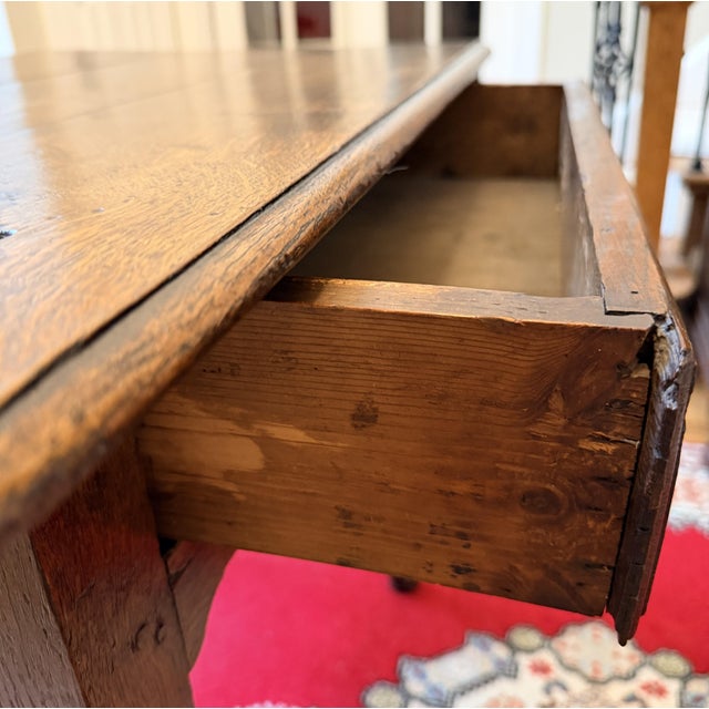 Traditional 18th Century Georgian Oak Side Table For Sale - Image 3 of 11